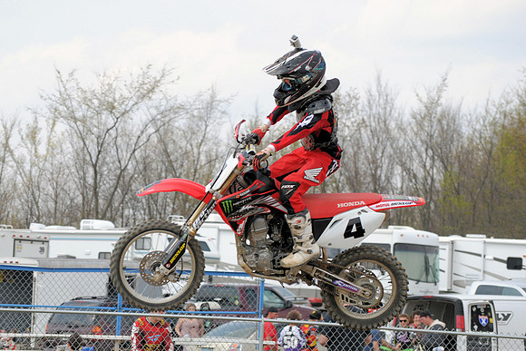 VINNY LUHOVEY