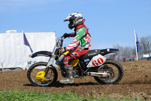 BOMBER START