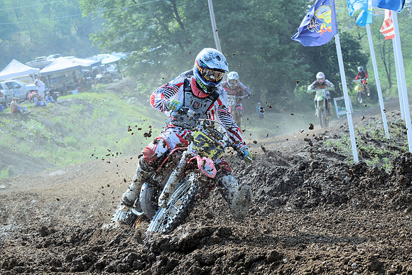 250 B