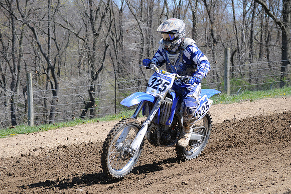 TAYLOR BARNHART