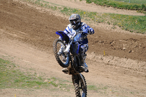 TAYLOR BARNHART