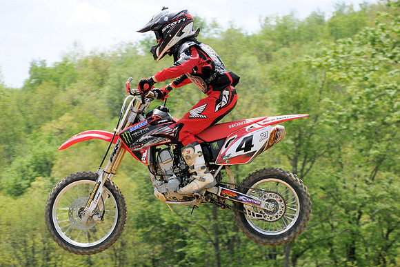 VINNY LUHOVEY